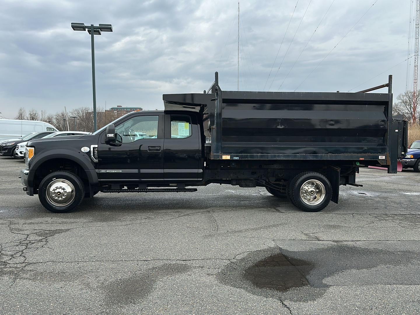 2017 Ford Super Duty F-550 DRW XL