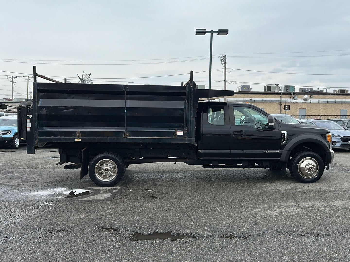 2017 Ford Super Duty F-550 DRW XL