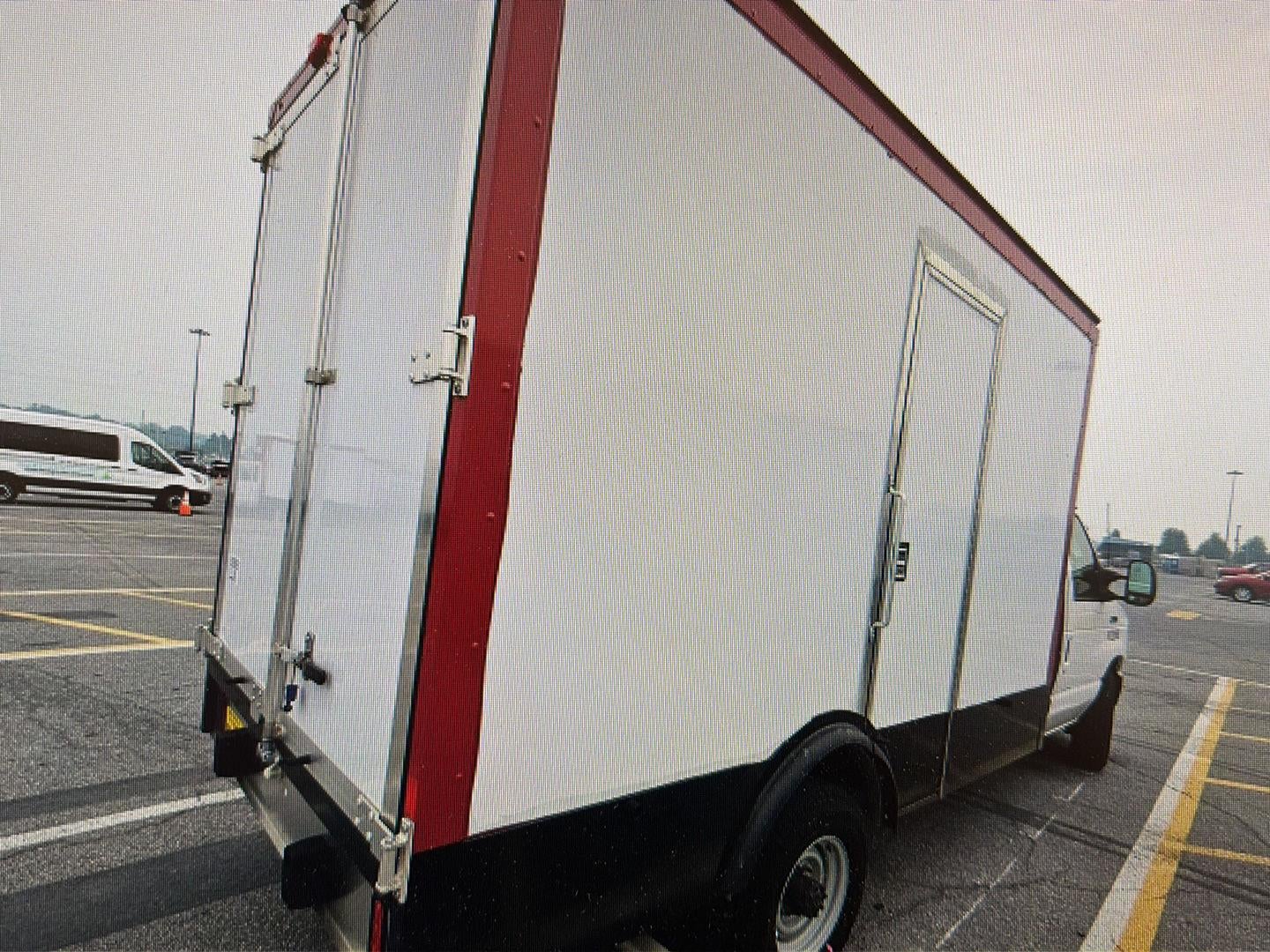 2023 Ford E-Series Cutaway E-350 SD