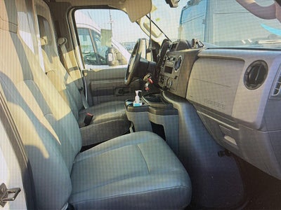 2024 Ford E-Series Cutaway E-350 SD