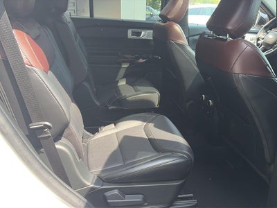 2023 Ford Explorer Platinum