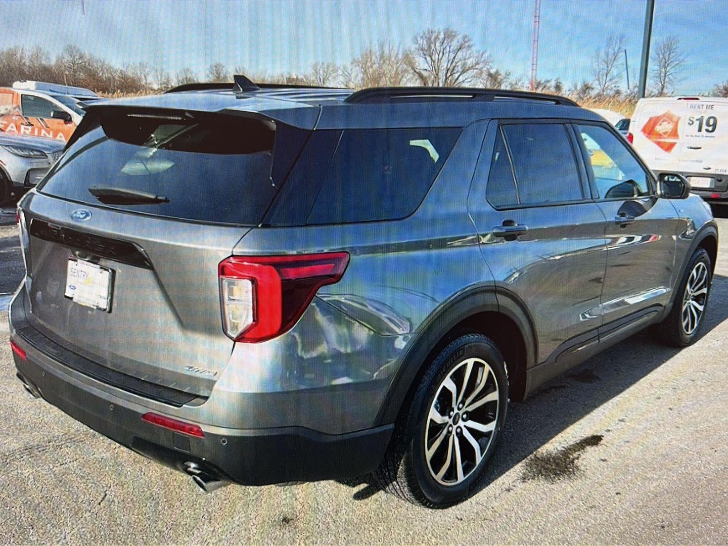 2023 Ford Explorer ST-Line