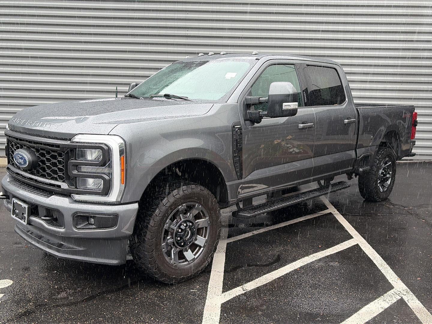 2023 Ford Super Duty F-250 SRW LARIAT