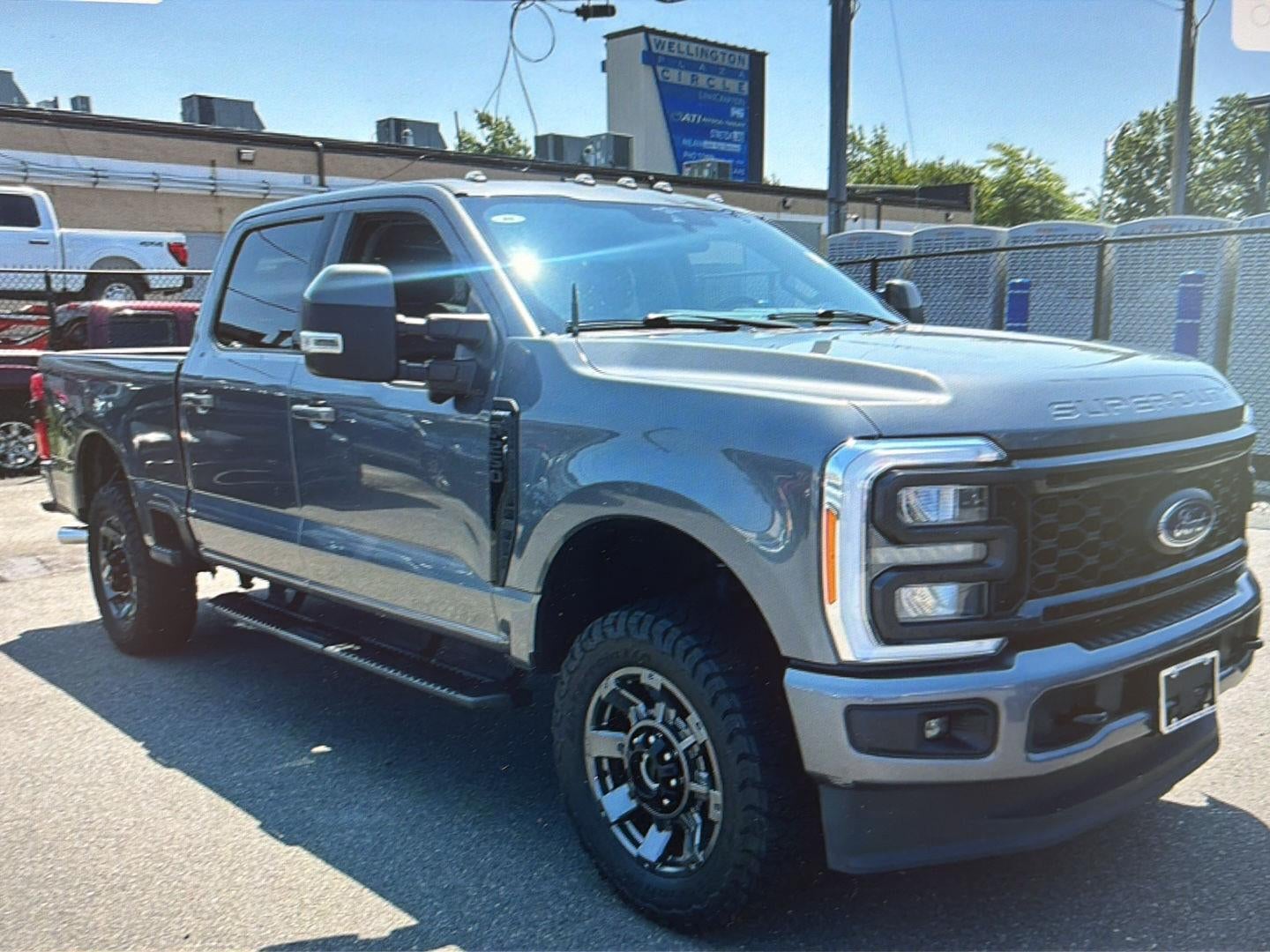 2023 Ford Super Duty F-250 SRW LARIAT
