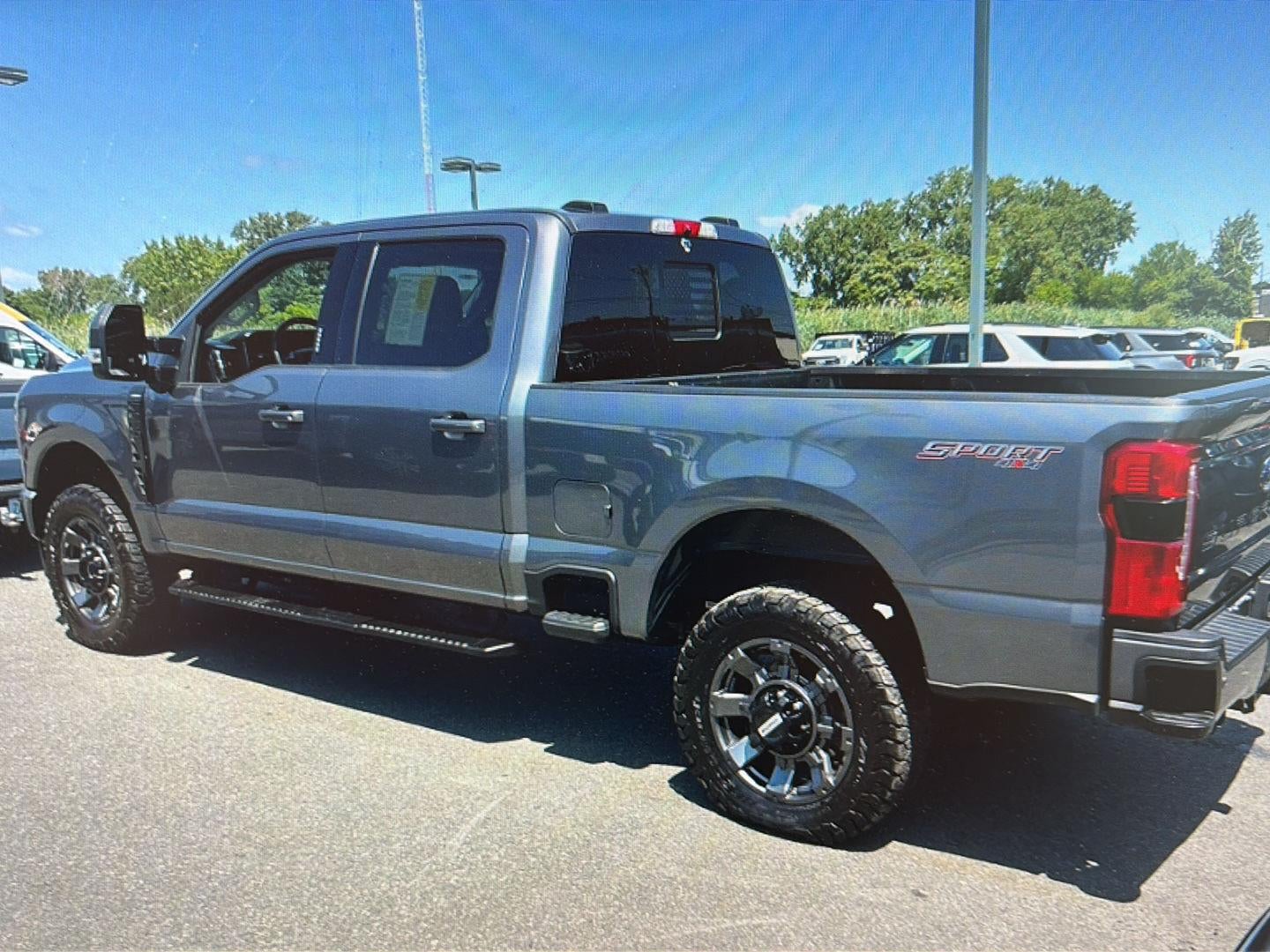 2023 Ford Super Duty F-250 SRW LARIAT
