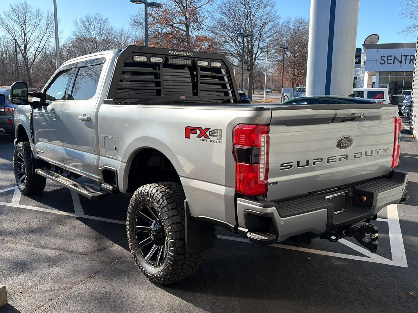 2024 Ford Super Duty F-350 SRW XLT