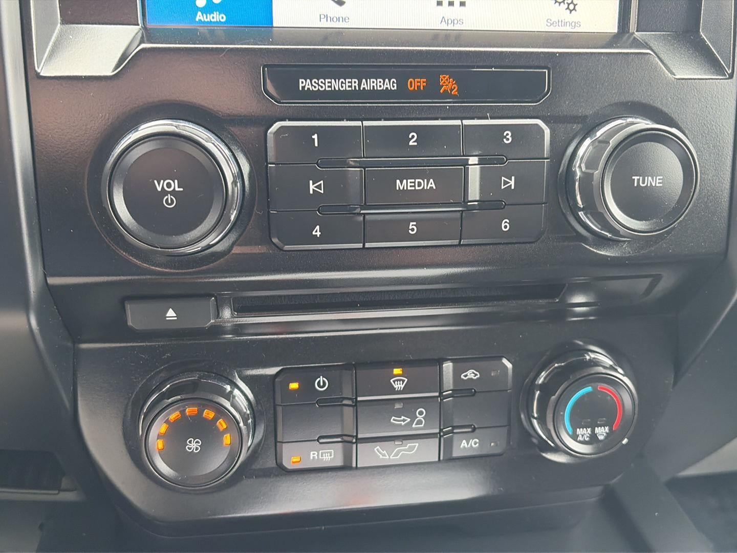 2017 Ford F-150 XL 4WD SuperCrew 5.5' Box