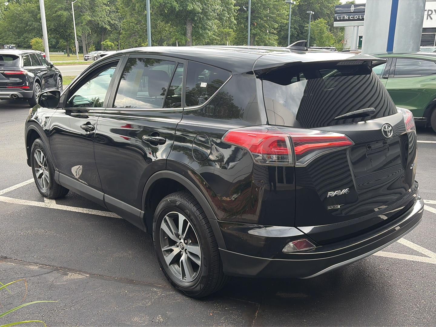 2018 Toyota RAV4 XLE