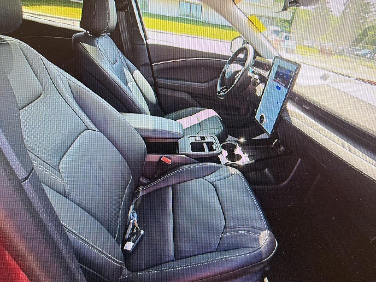 2025 Ford Mustang Mach-E Premium