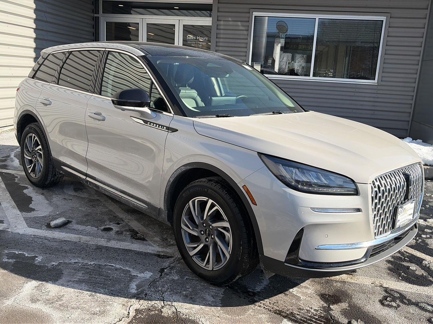 2023 Lincoln Corsair Standard