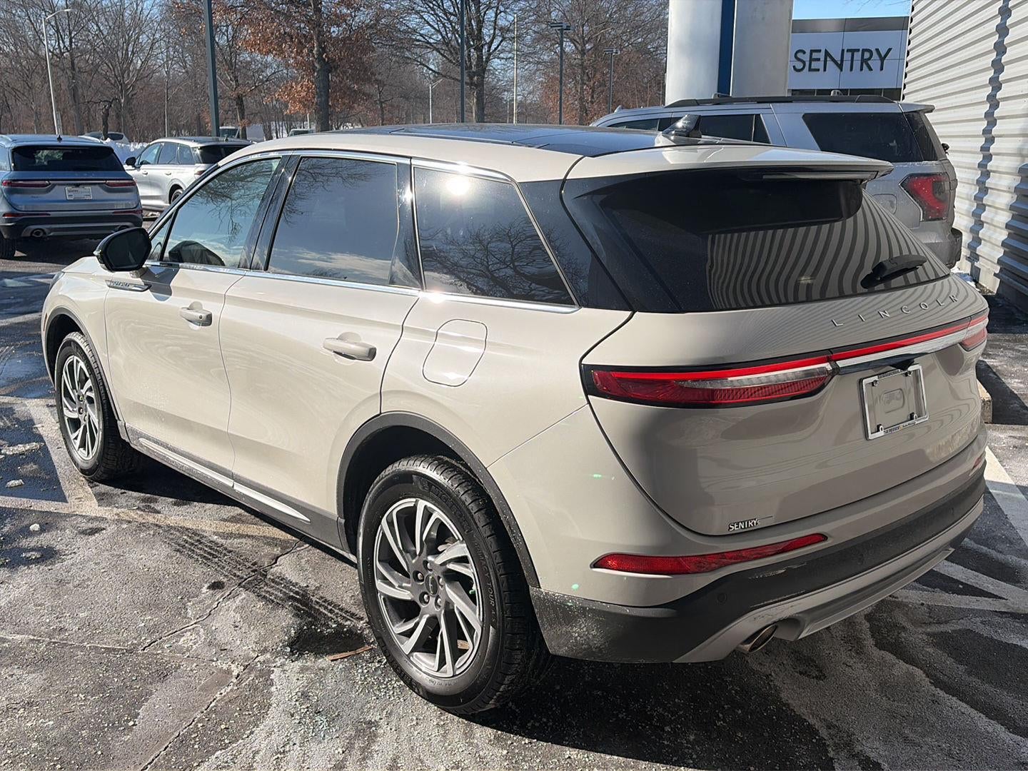 2023 Lincoln Corsair Standard