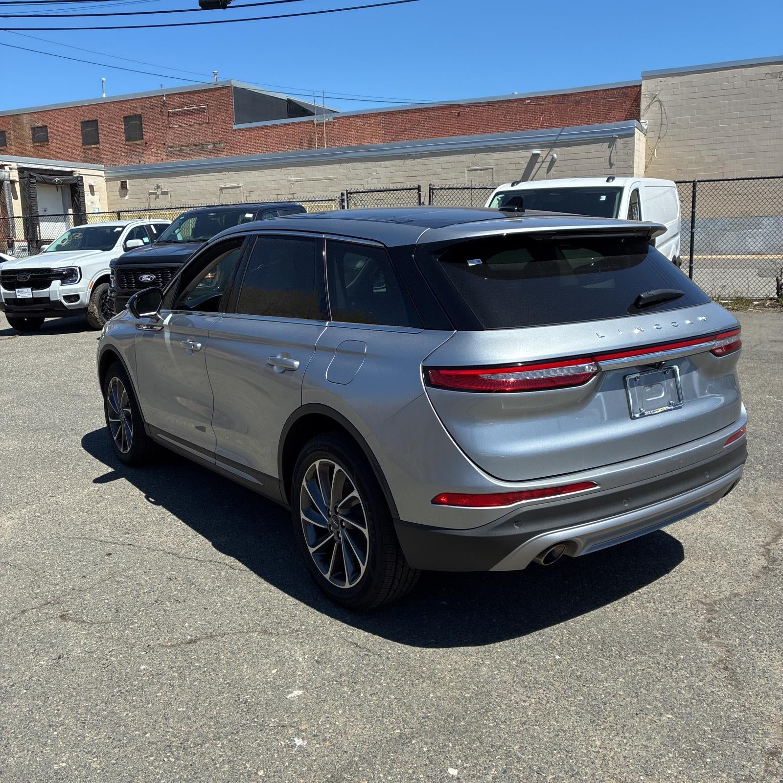 2023 Lincoln Corsair Standard