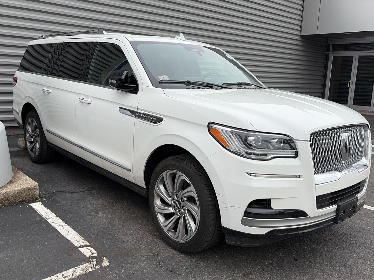 2023 Lincoln Navigator L Reserve