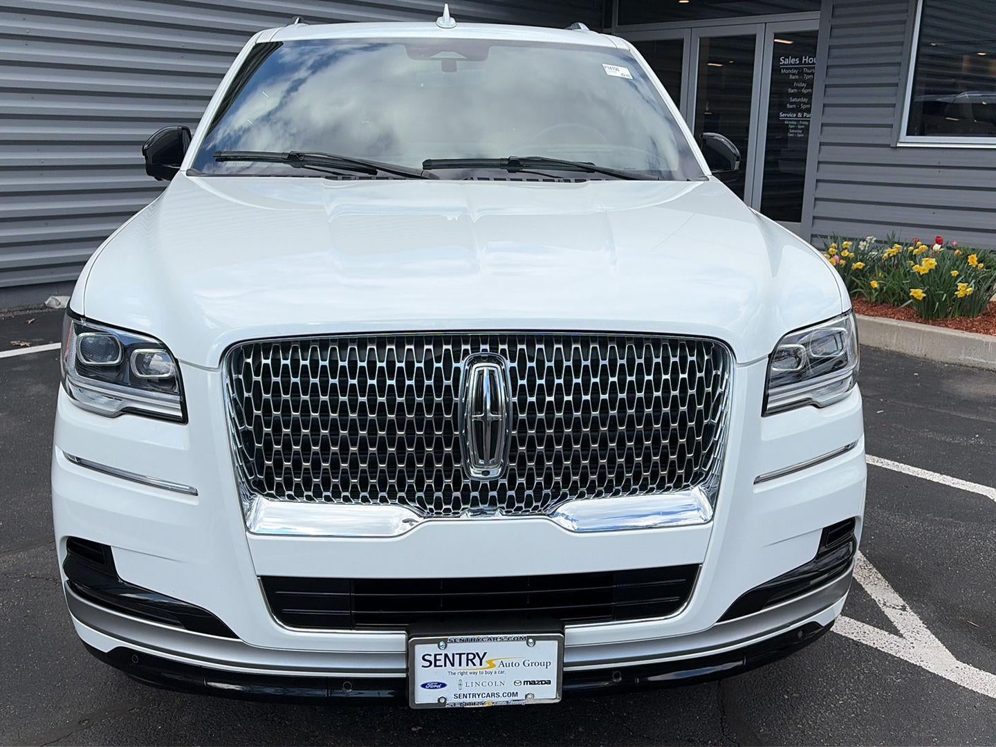 2023 Lincoln Navigator L Reserve