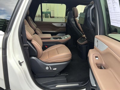 2025 Lincoln Navigator L Black Label