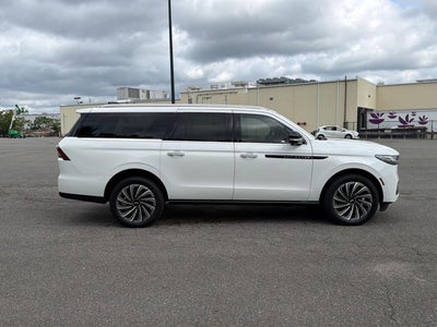 2025 Lincoln Navigator L Black Label