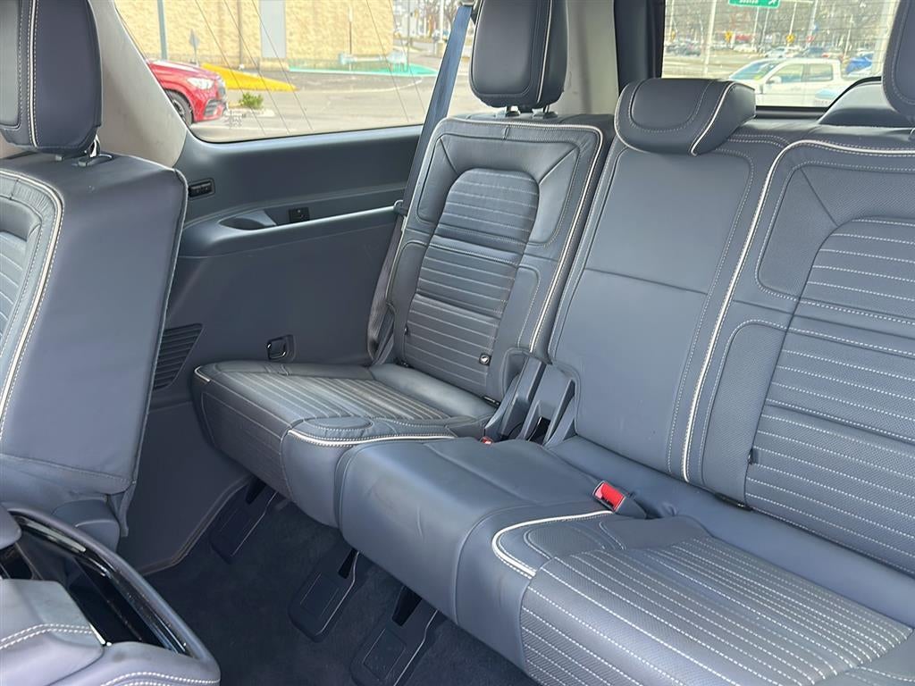 2022 Lincoln Navigator L Black Label