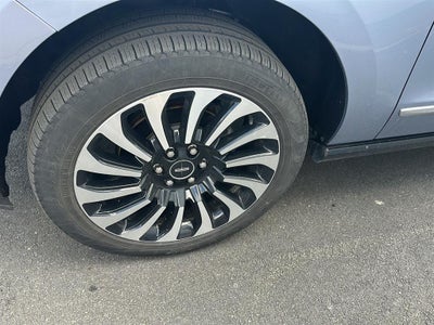 2022 Lincoln Navigator L Black Label