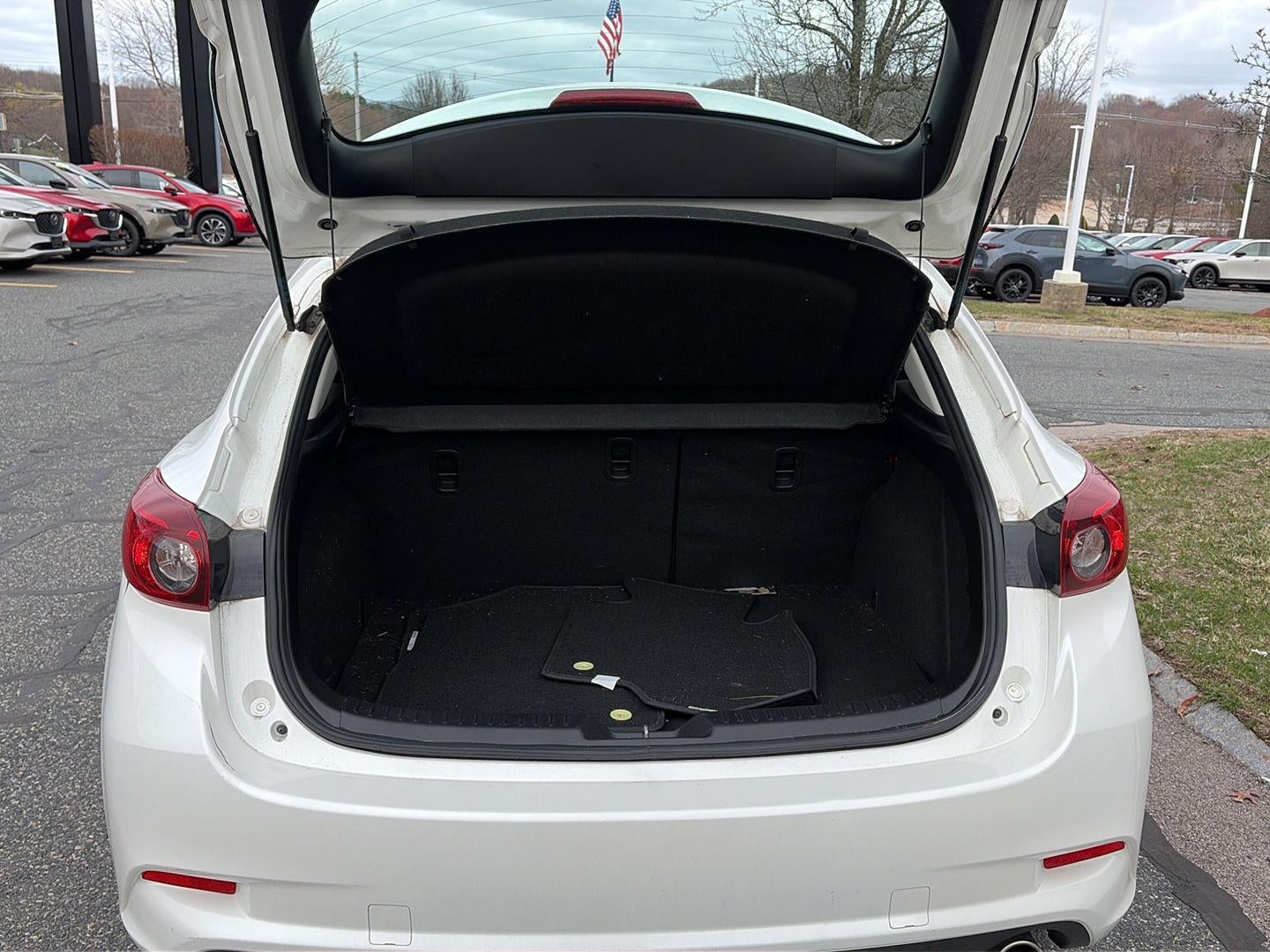 2018 Mazda Mazda3 5-Door Touring