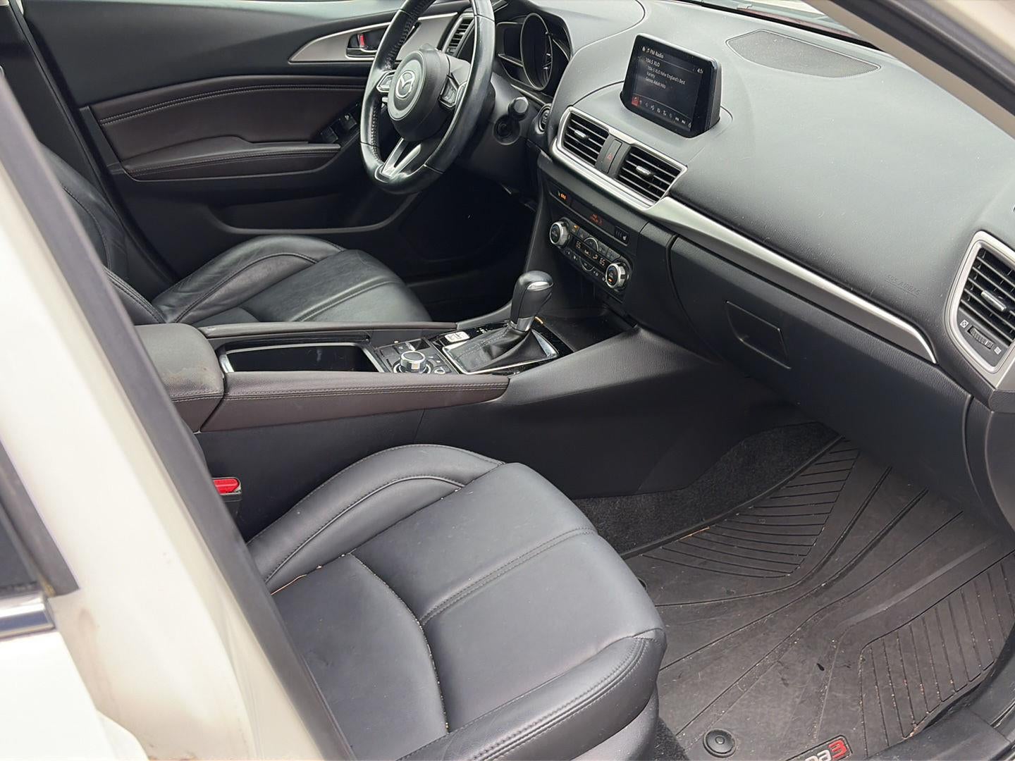 2018 Mazda Mazda3 5-Door Touring