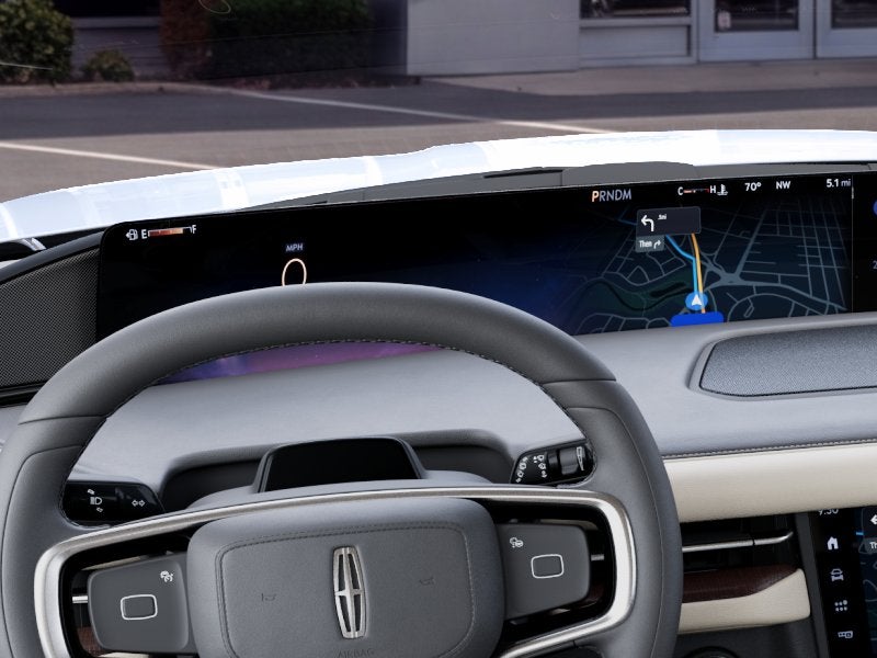 2027 Lincoln Navigator Premiere