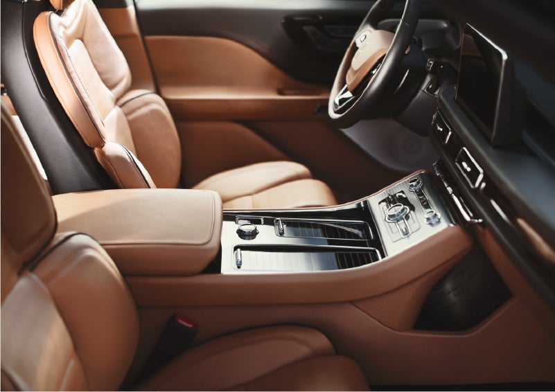A 2023 Lincoln Aviator® Black Label model is shown in the Flight interior theme | Sentry Lincoln in Medford MA