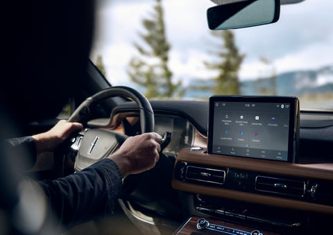 The center touch screen in a 2024 Lincoln Aviator® SUV is shown | Sentry Lincoln in Medford MA
