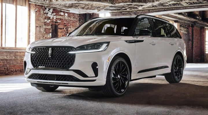 A 2026 Lincoln Aviator® SUV is shown with the available Jet Appearance Package. | Sentry Lincoln in Medford MA