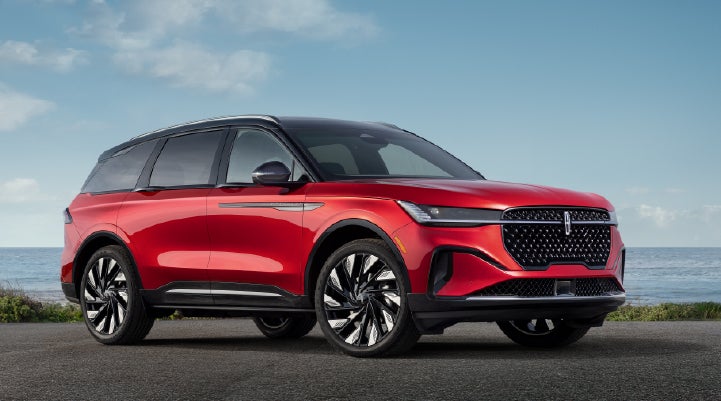 A 2026 Lincoln Nautilus® Reserve model is shown with the stylish available Jet Appearance Package. | Sentry Lincoln in Medford MA